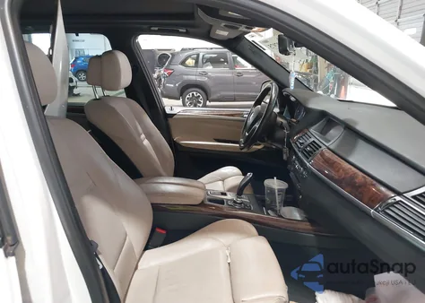 2011 BMW X5 xDrive35I/xDrive35I Premium/xDrive35I Sport Activity из США, поврежденный, VIN 5UXZV4C58BLL58275